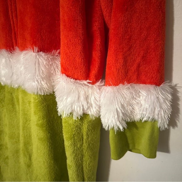 NWT The Grinch Dr Seuss Christmas Oneies Family Sleepwear Women L unisex - Picture 7 of 14